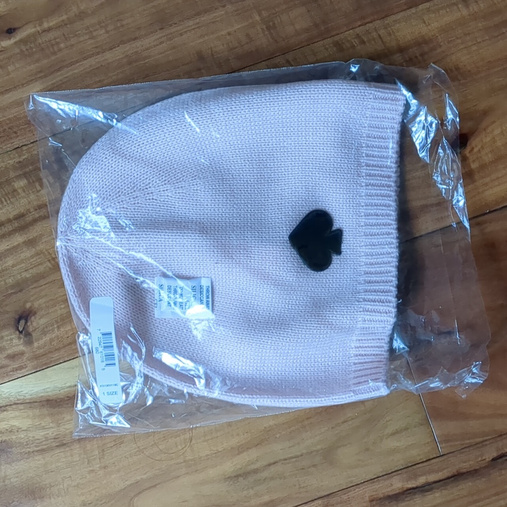 Kate Spade English Rose Flocked Spade Beanie New in Kate Spade Gift Box ❤️ - Picture 3 of 6